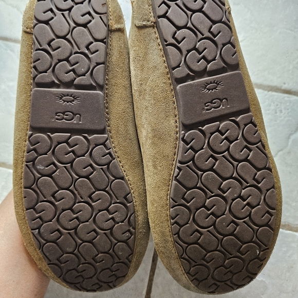 Ugg Dakota size 5 chestnut - Picture 4 of 6